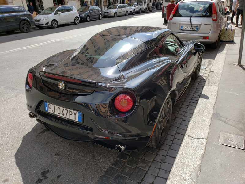 Illustration for article titled A few more cars spotted in Rome